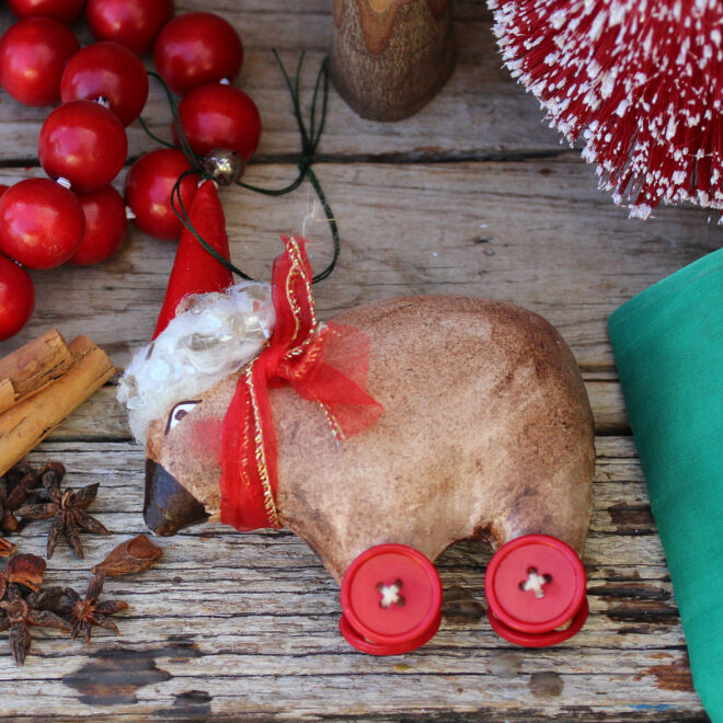 Wombat, Vintage Style Tree Decoration | Brown