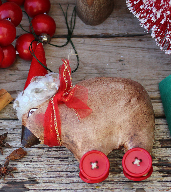 Wombat, Vintage Style Tree Decoration | Brown